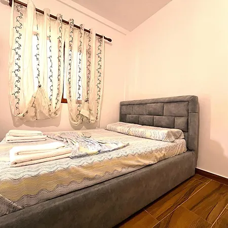 Dh Family Aparthotel *