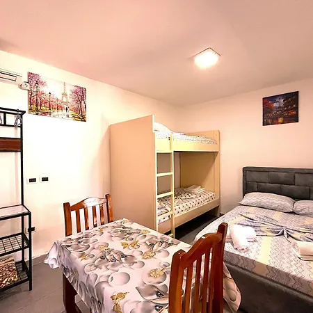 Dh Family Aparthotel *