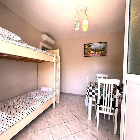 Aparthotel Dh Family